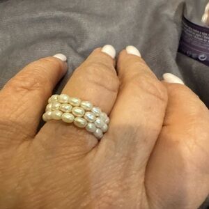 Fresh water‎ pearl stretch Elegant Pearl Ring